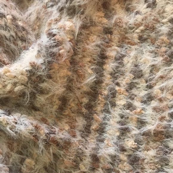 NWT MITTOSHOP Eyelash Fuzzy Shaggy BOHO Back Knot TWIST Deep V Sweater L Large - Picture 7 of 13